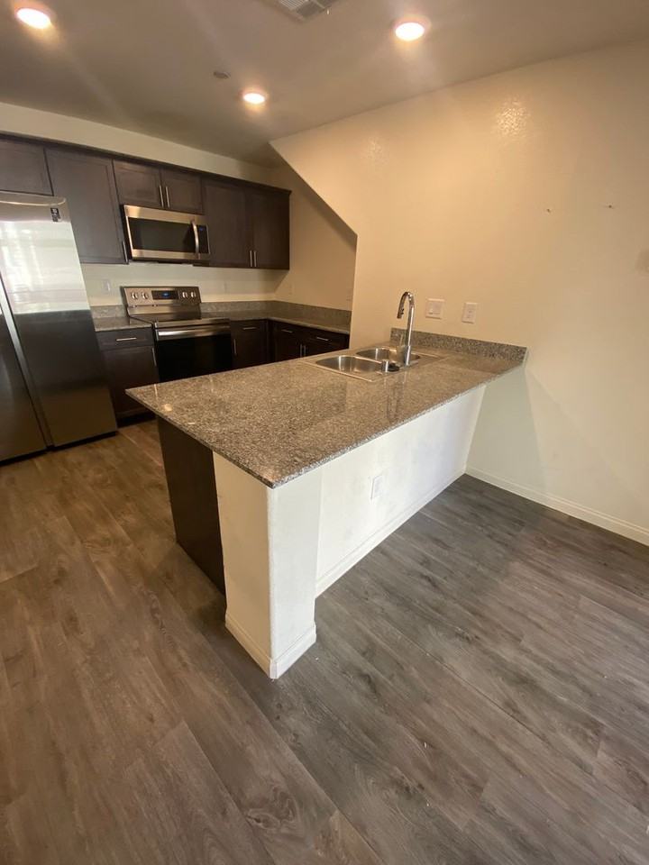 6812 Alpine White Ct - Photo 7 of 41