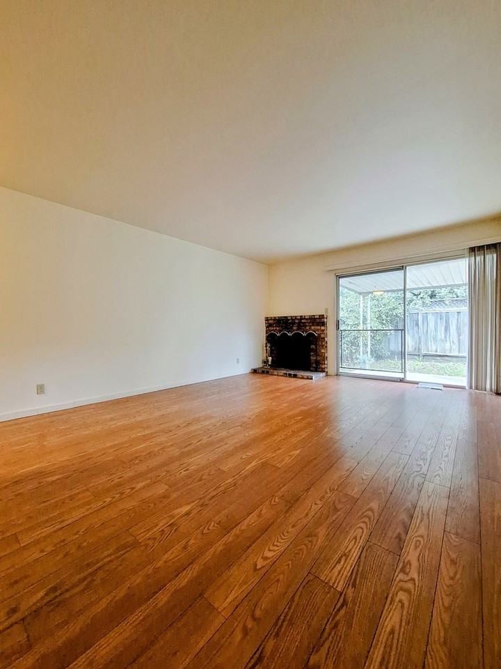 3072 Walgrove Way - Photo 3 of 40