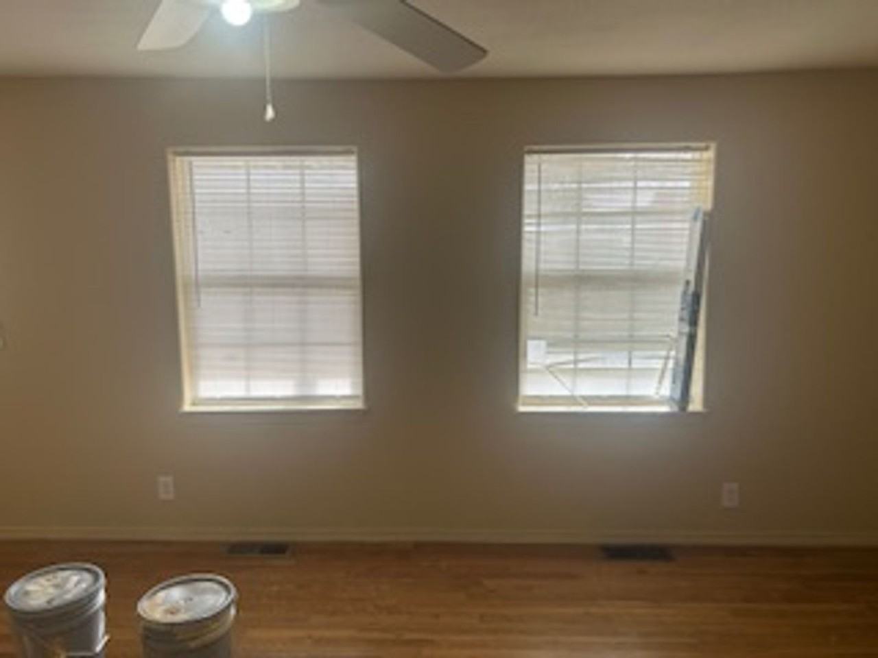 317 W Ash St - Photo 5 of 24