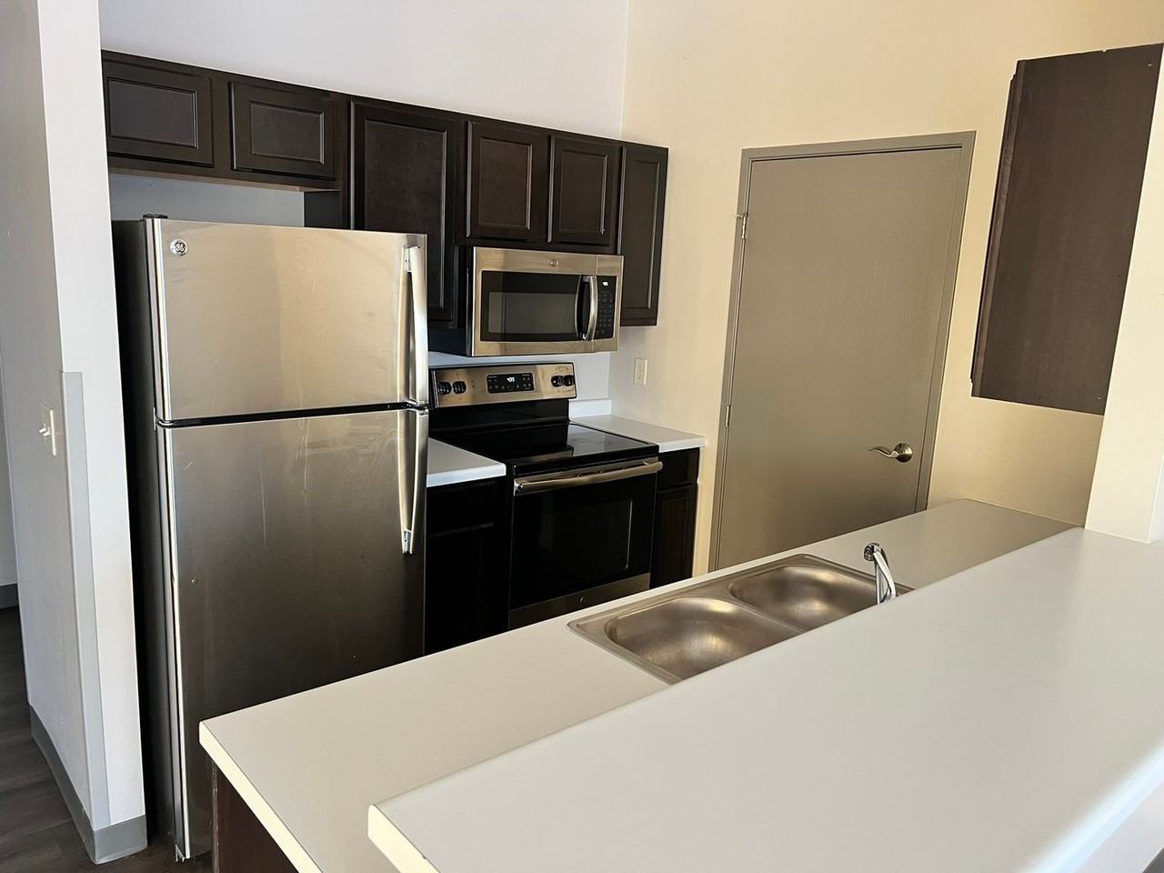 Oshkosh College Housing - Photo 6 of 33