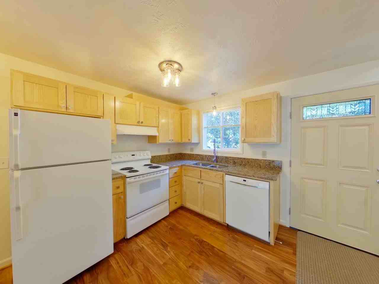 1437 High Street - Photo 2 of 42