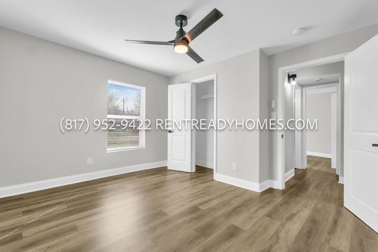 210 S Main St - Photo 6 of 20