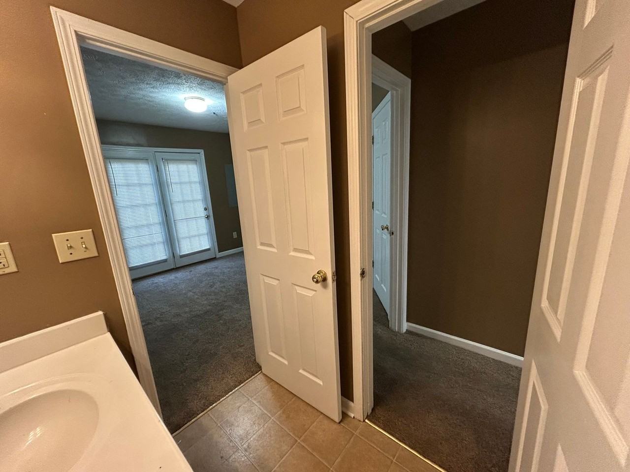 221 Simba Way - Photo 5 of 22