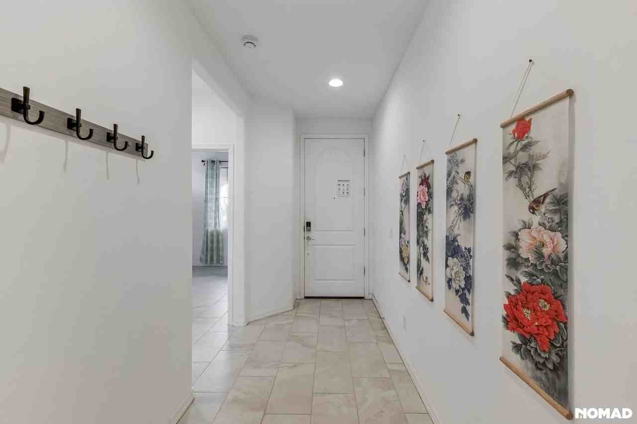 10924 E Texas Ave - Photo 4 of 31