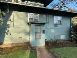 featured image of 1020 Jefferson St