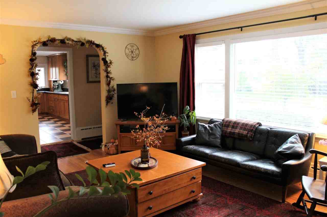 26 Autumn Ln - Photo 4 of 29