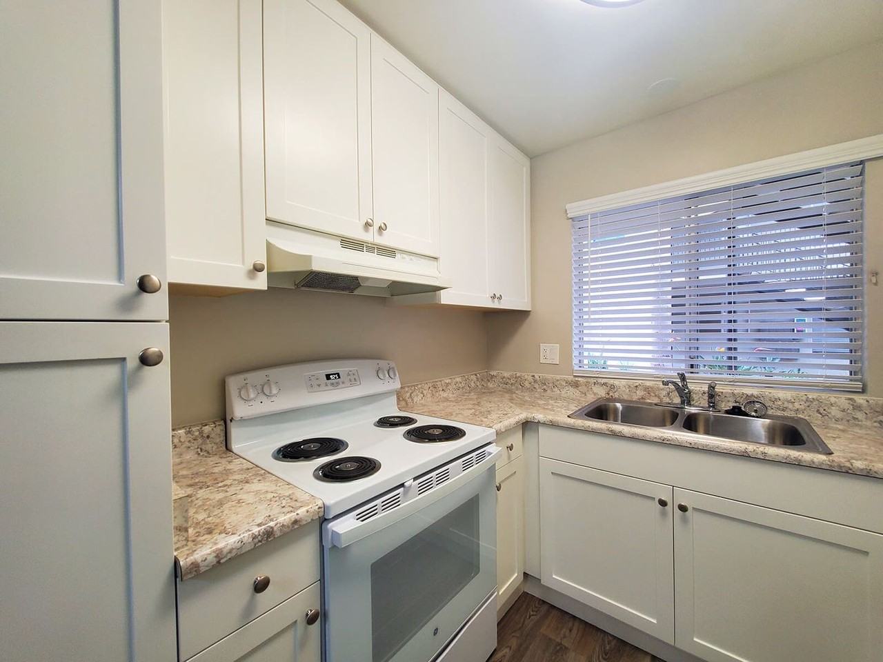 City Gardens - Photo 6 of 11