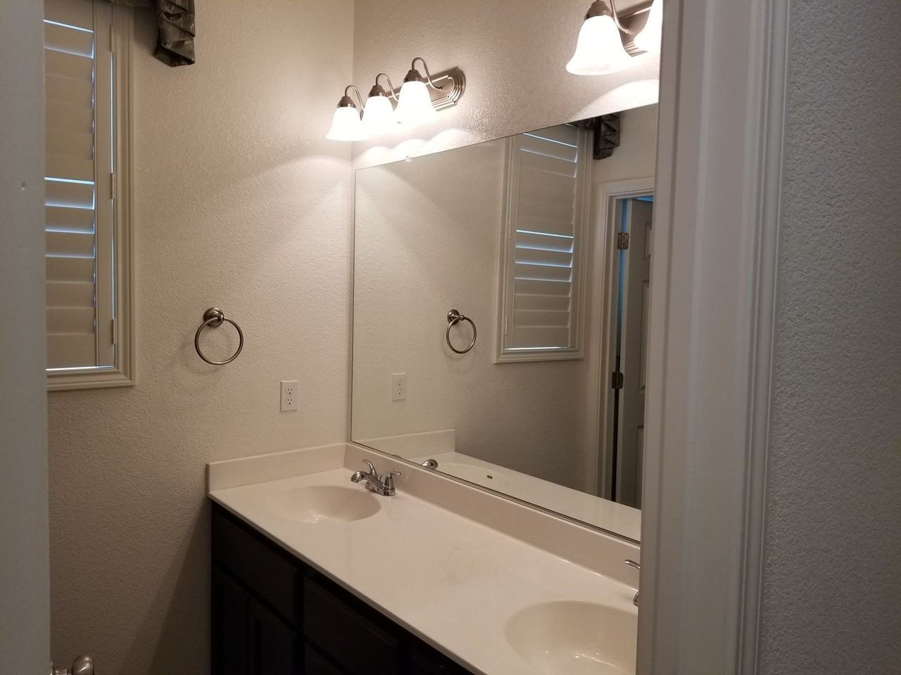 826 Tivoli Dr - Photo 3 of 9