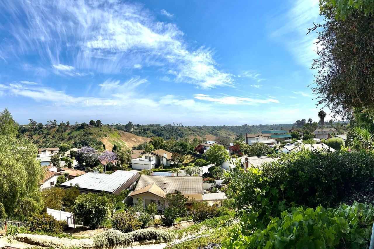 6146 Syracuse Ln - Photo 2 of 14