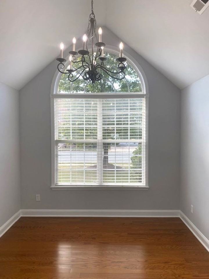 5708 Sustar Dr - Photo 5 of 29