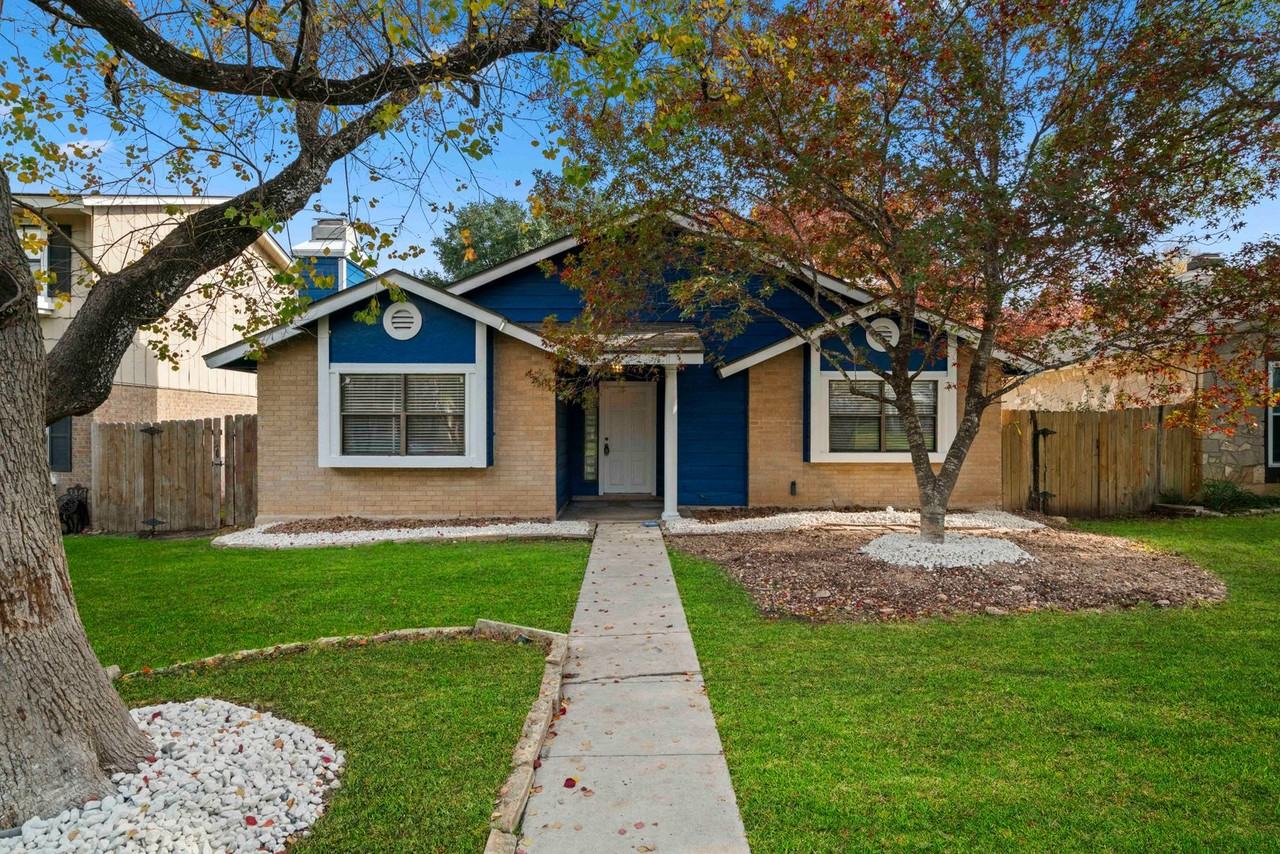 2314 Wilderness Hl - Photo 2 of 22