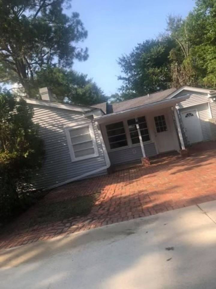 212 W Fairview St - Photo 2 of 9