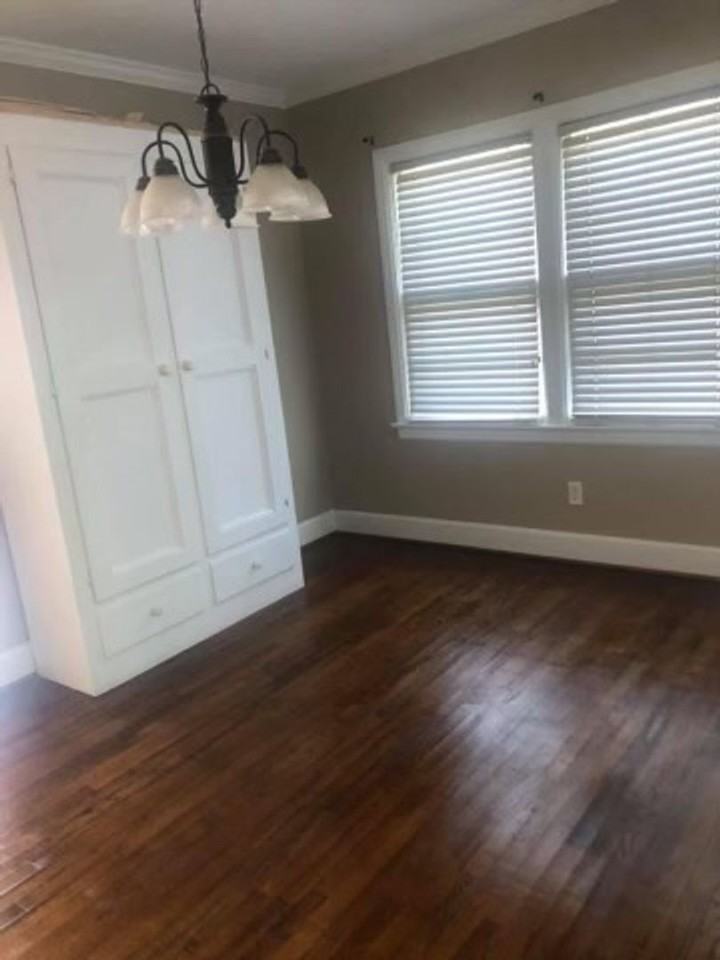 212 W Fairview St - Photo 3 of 9