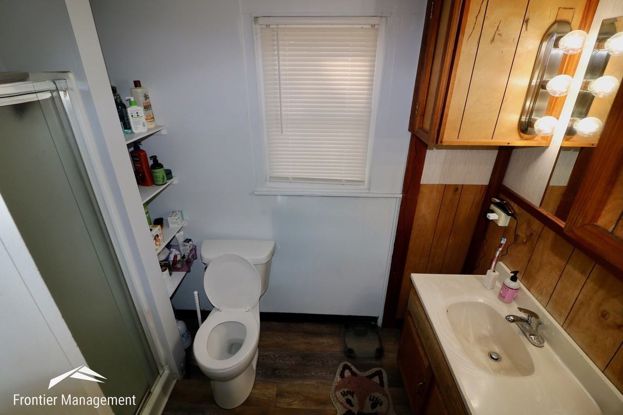 1821 Anderson Ave - Photo 7 of 15