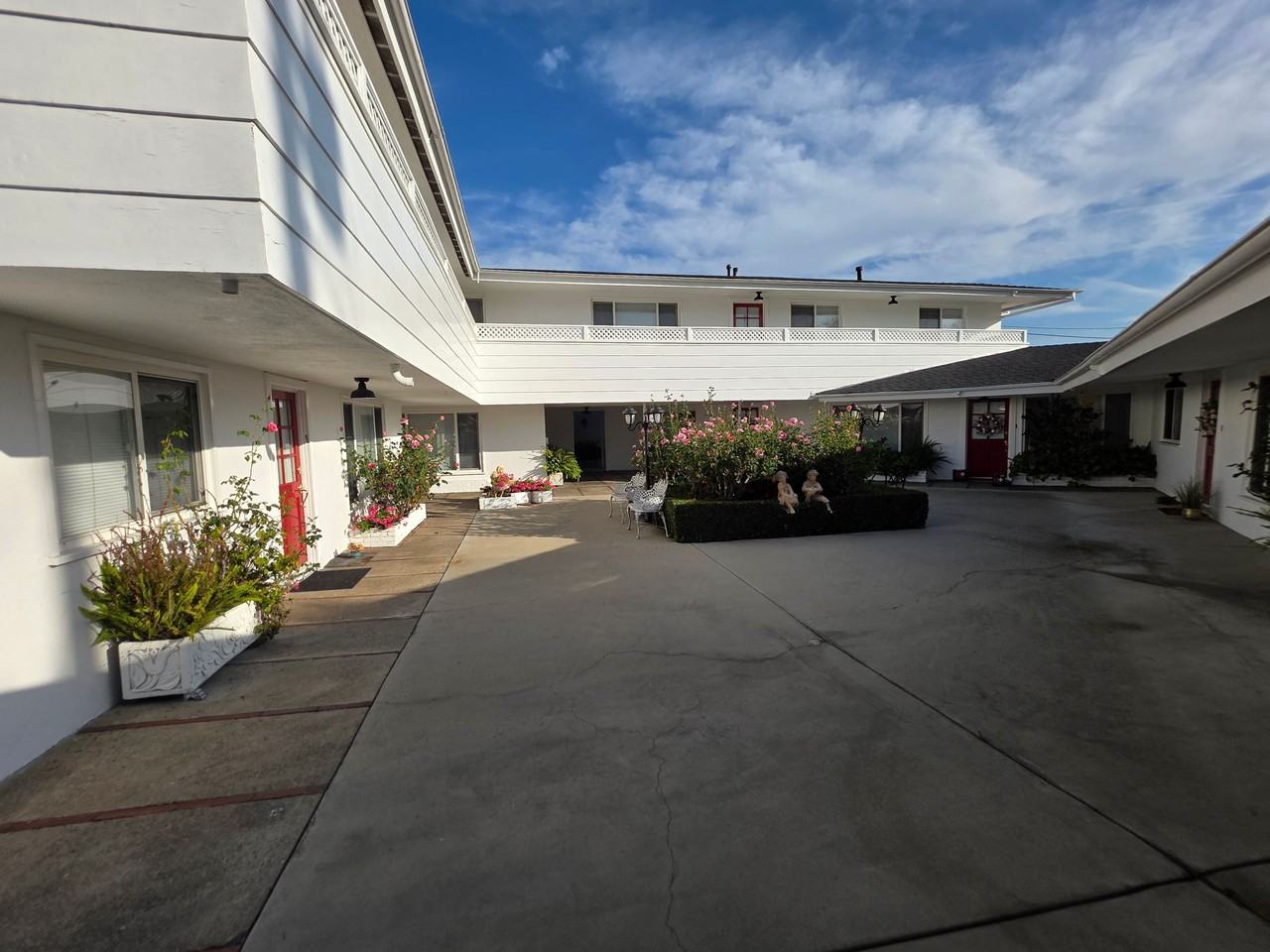 200 - 202 Hungtington - Photo 2 of 15