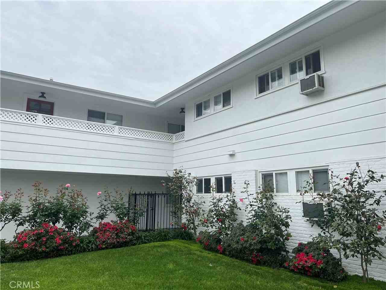 200 - 202 Hungtington - Photo 4 of 15