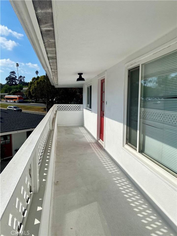 200 - 202 Hungtington - Photo 7 of 15