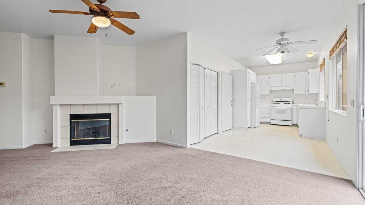 2220 Moldavite Ln - Photo 4 of 17