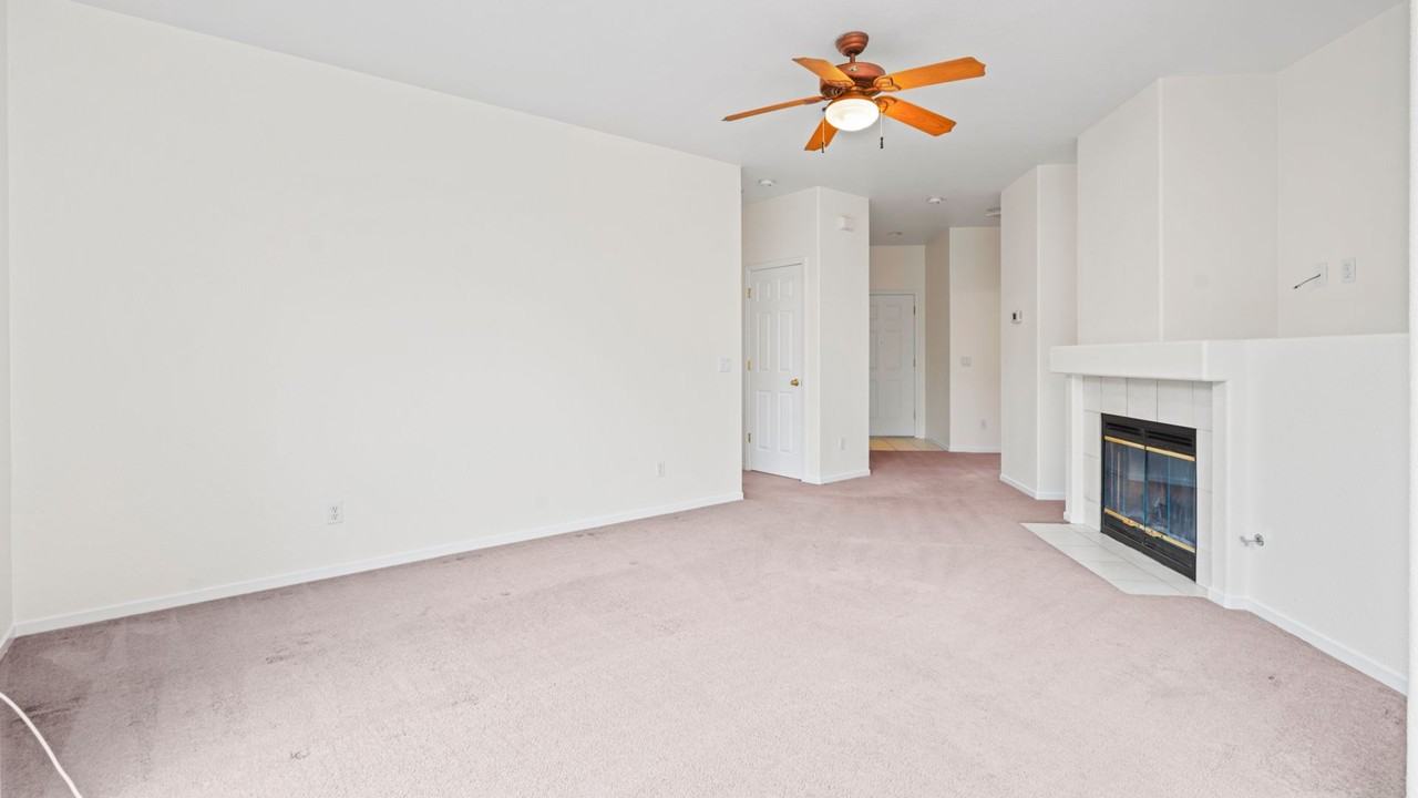 2220 Moldavite Ln - Photo 5 of 17