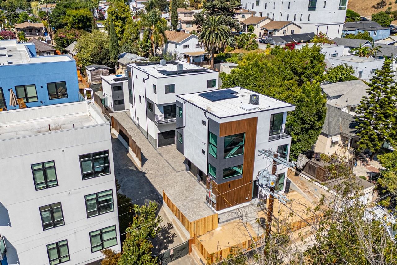 Aaron St - Photo 3 of 26