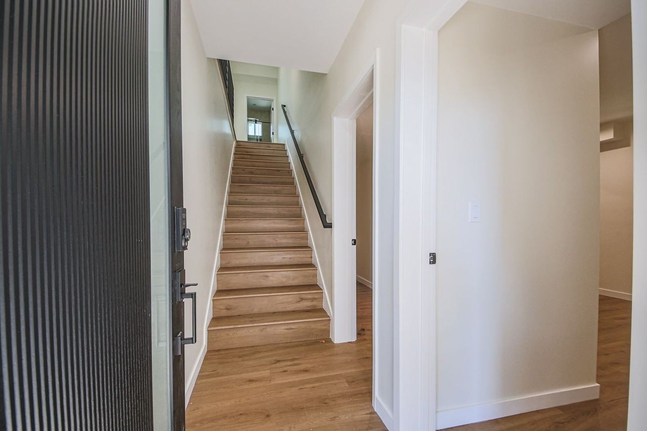 Aaron St - Photo 7 of 26