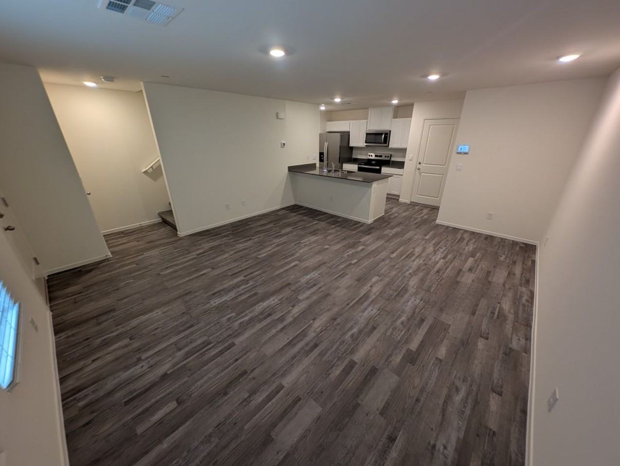 5009 Hunter Mesa Ave - Photo 4 of 24