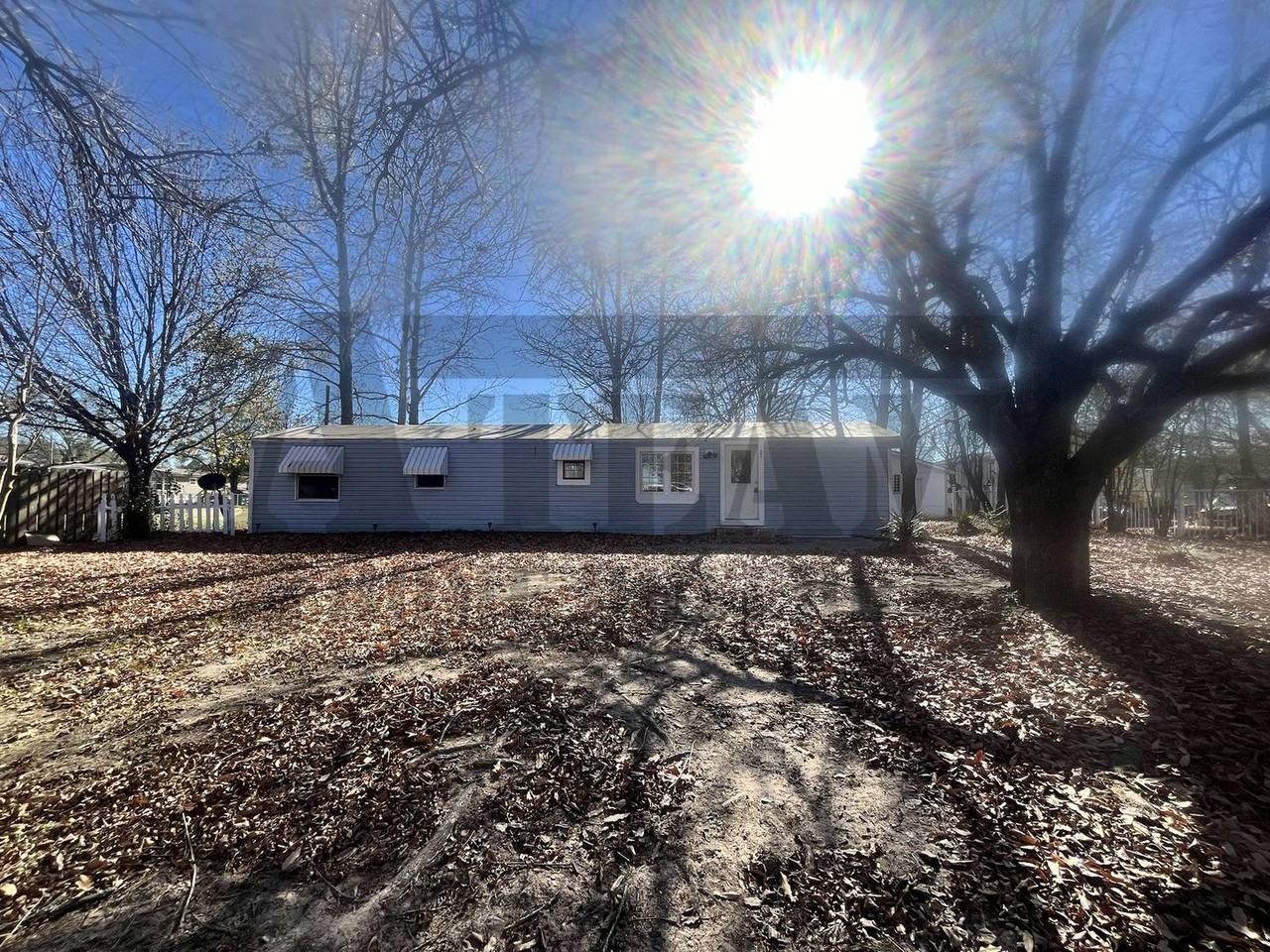 105 Mesa Dr - Photo 2 of 36