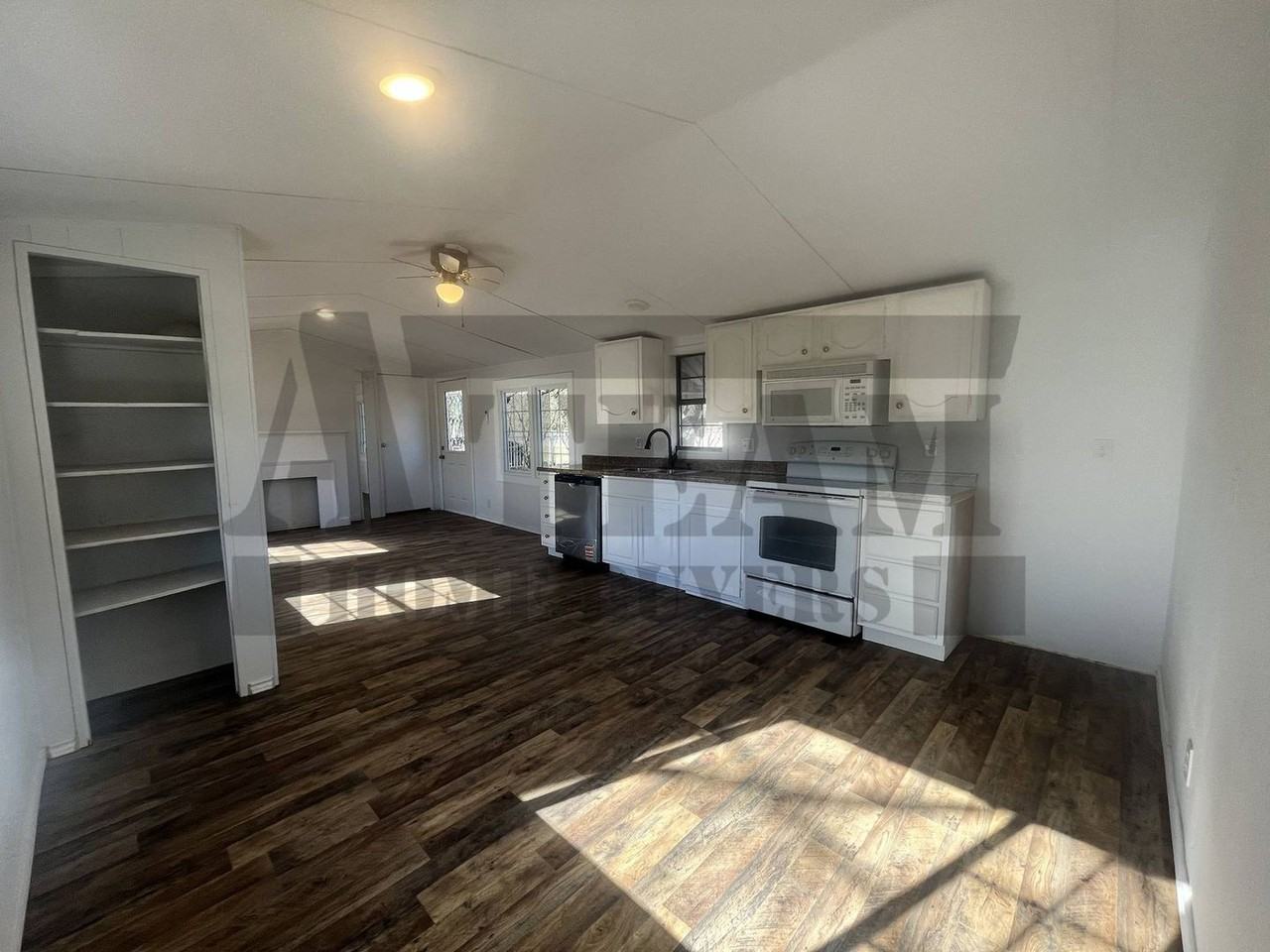 105 Mesa Dr - Photo 7 of 36