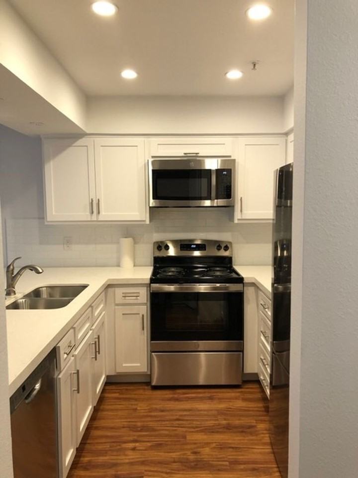 63 Village Pkwy - Photo 3 of 12