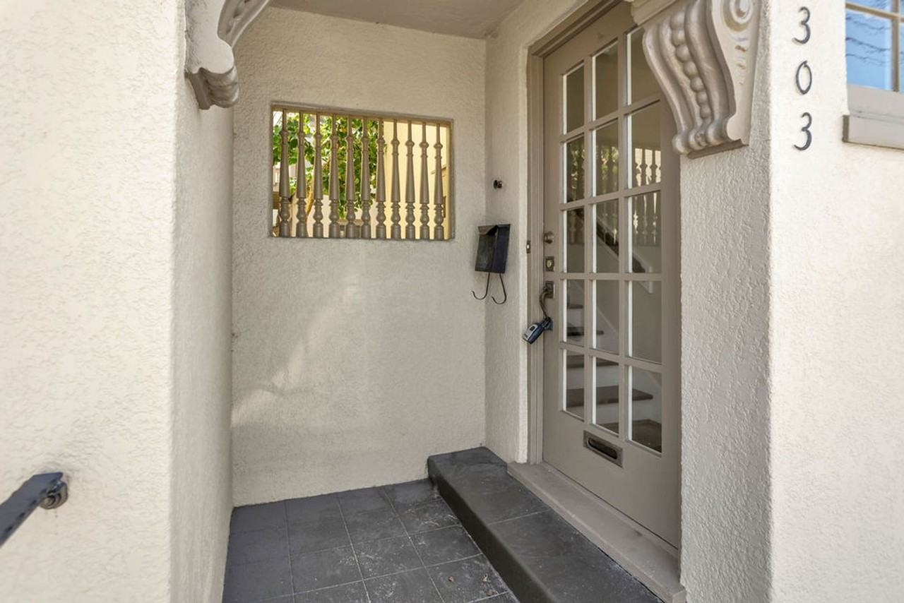 303 Brookes Ave - Photo 6 of 31