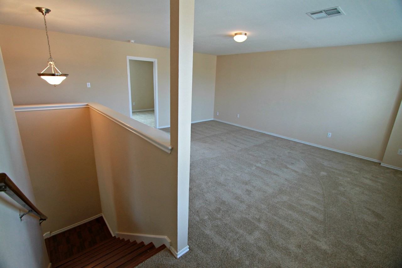 213 Banner Ave - Photo 2 of 22