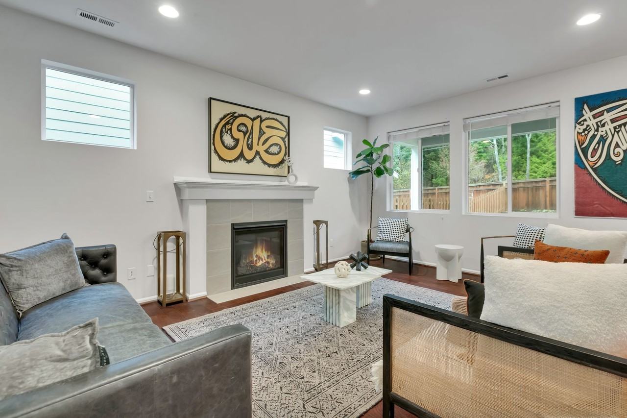 4908 S 322nd St - Photo 6 of 32