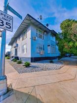 1047 N Fulton St - Photo 1 of 1