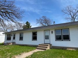 featured image of 712 9th St