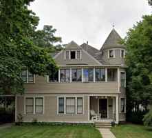 featured image of 1515 W Jefferson St