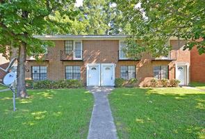 featured image of 102 Timberlake Ct