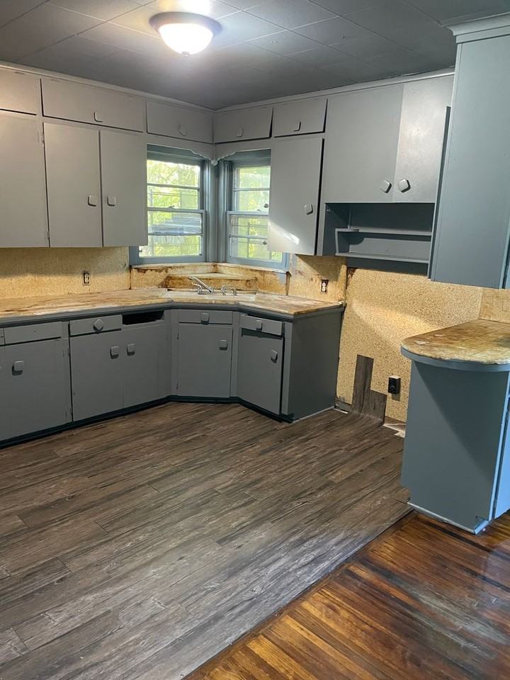 3 W 26th Pl N - Photo 3 of 9