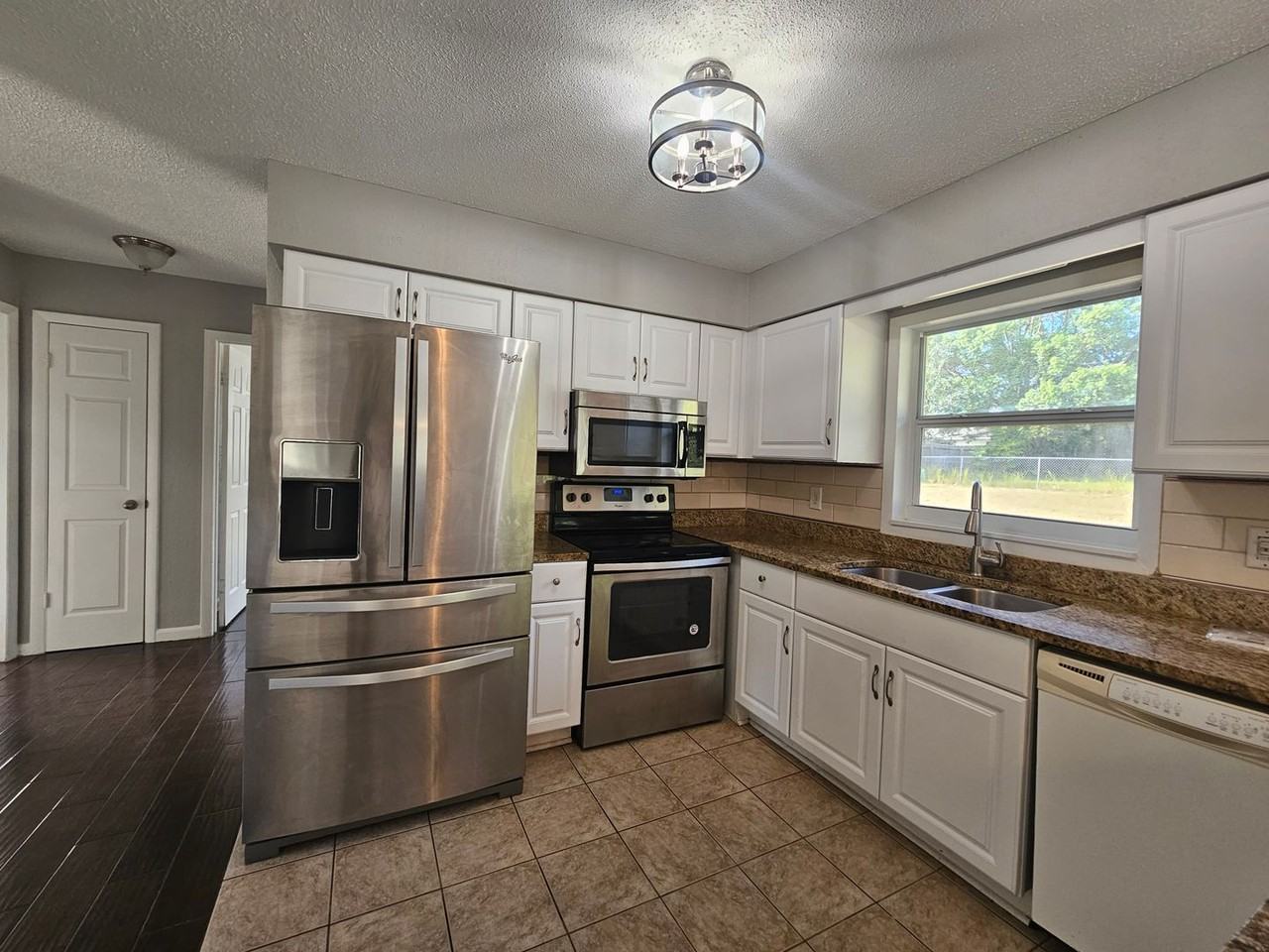 25 Bahia Loop - Photo 2 of 9