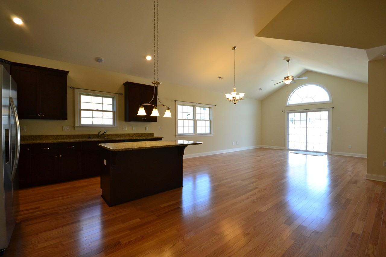 130 Berwick Dr - Photo 3 of 16