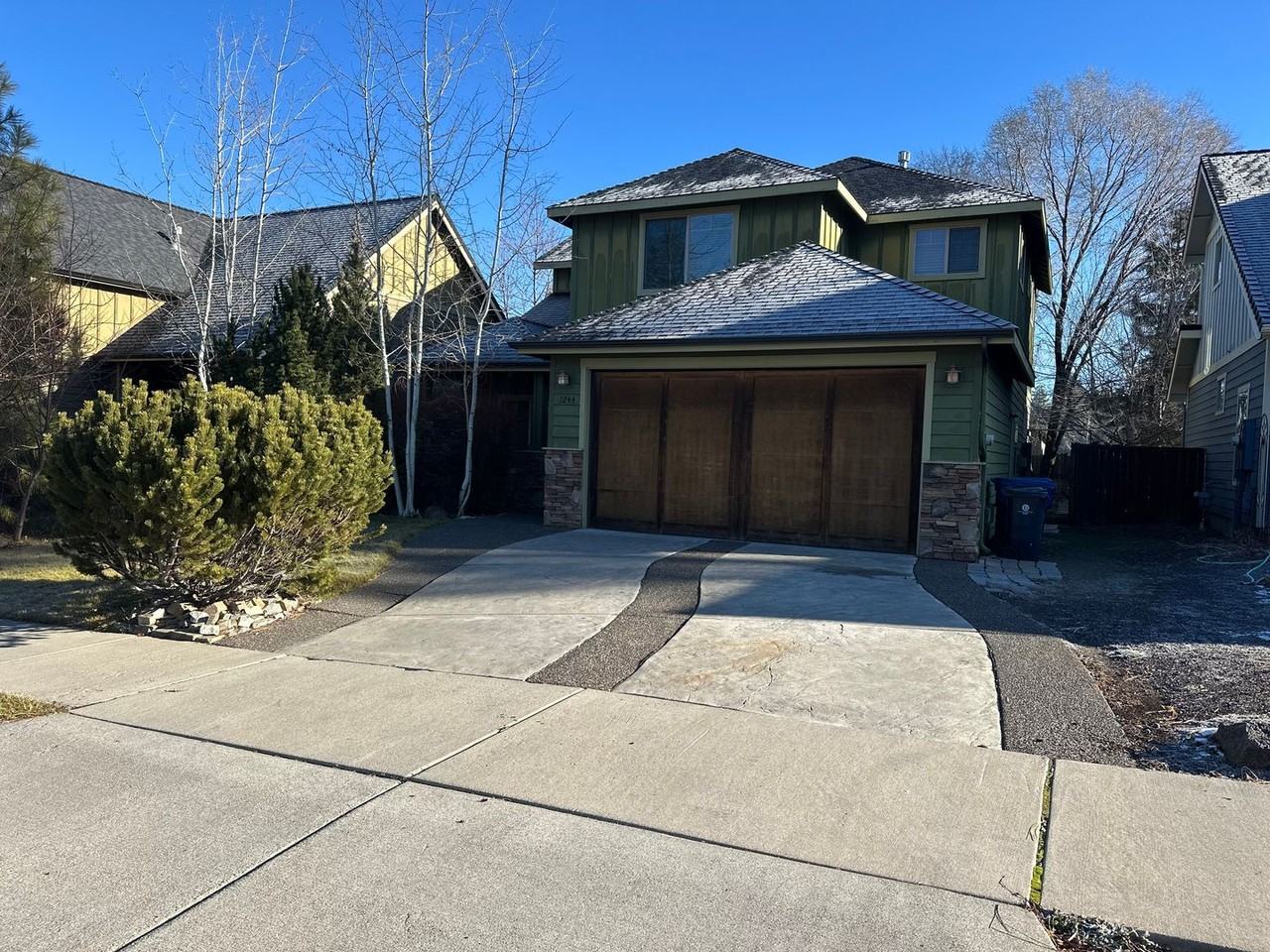 1244 Sw Wheeler Pl - Photo 2 of 25