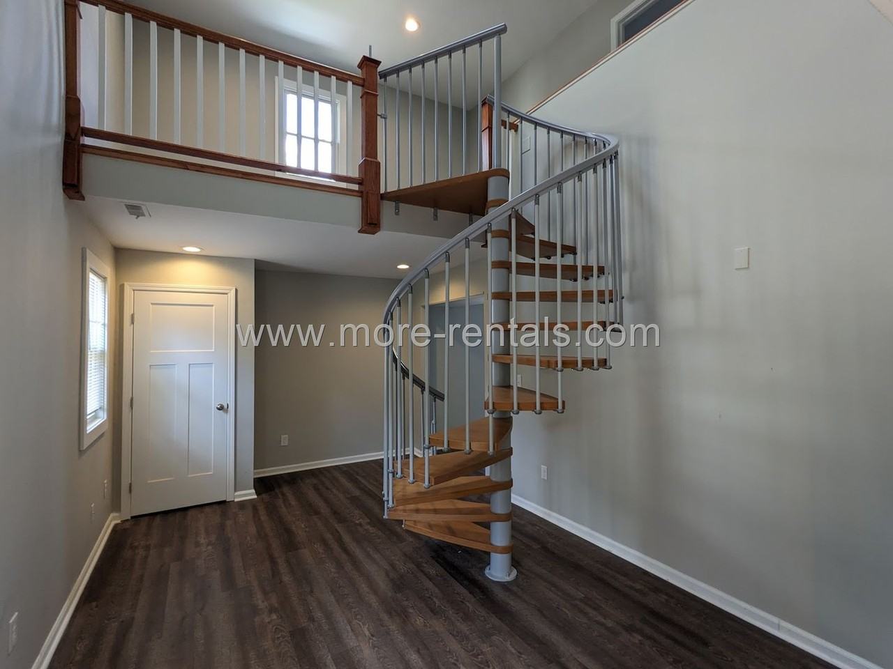 355 E Columbus St - Photo 5 of 22