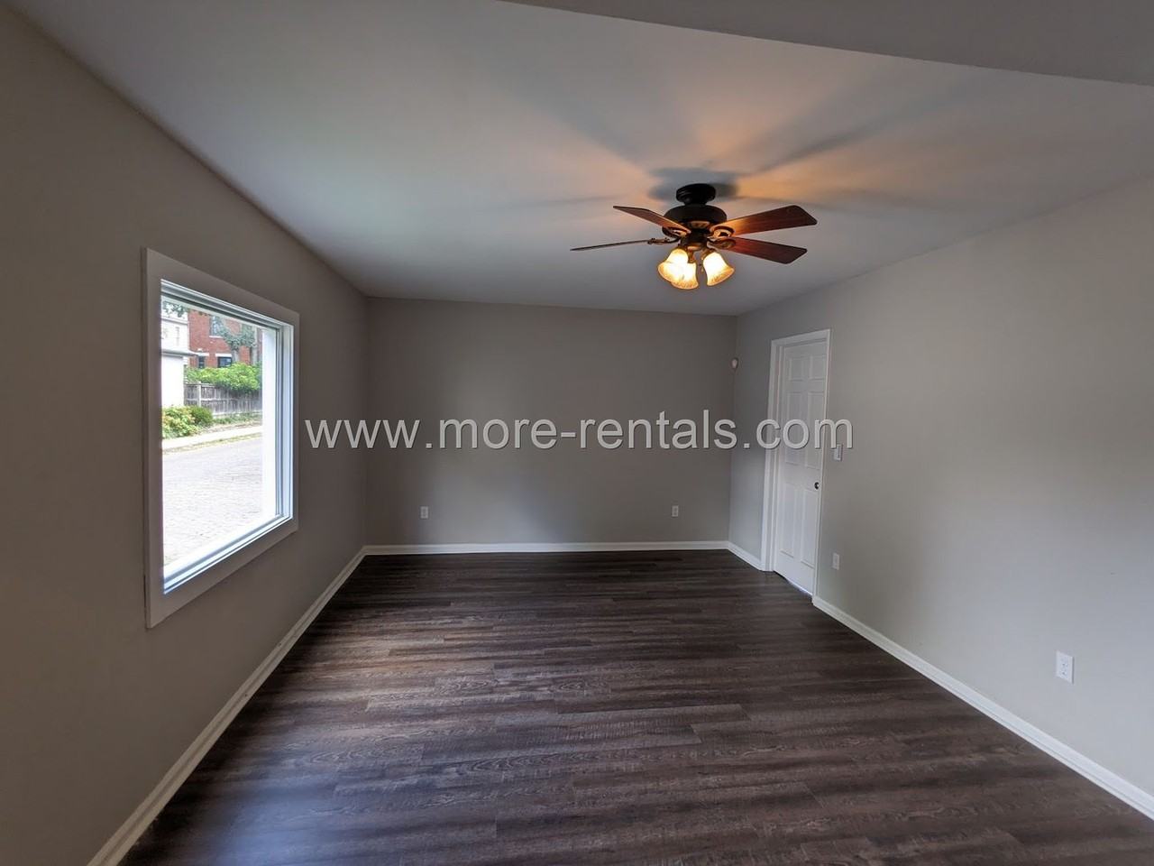 355 E Columbus St - Photo 7 of 22