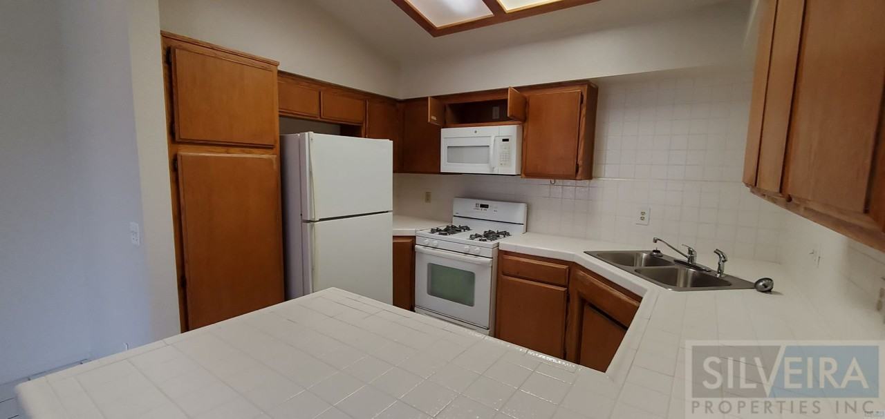 2143 Garden Dr - Photo 6 of 45