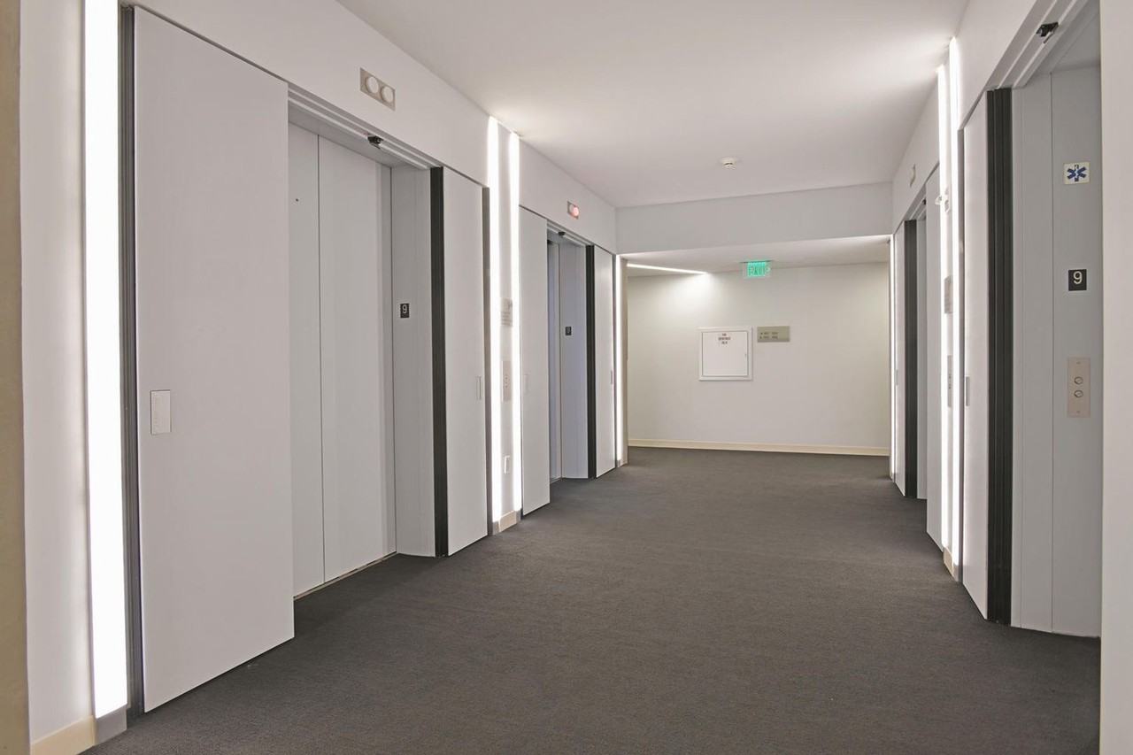 3722 Las Vegas Blvd S #911 - Photo 4 of 30