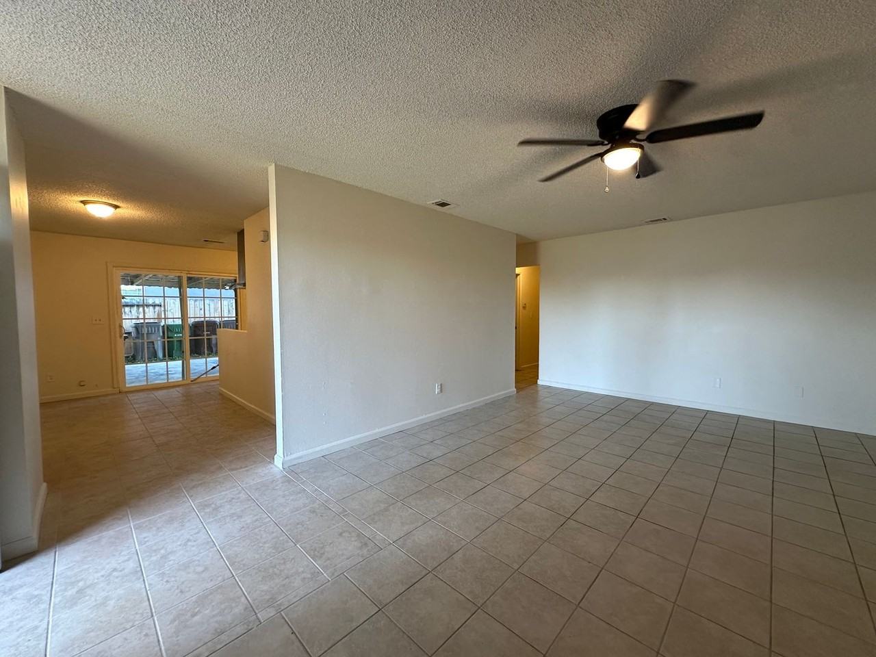 25498 Yolanda Ave - Photo 2 of 8