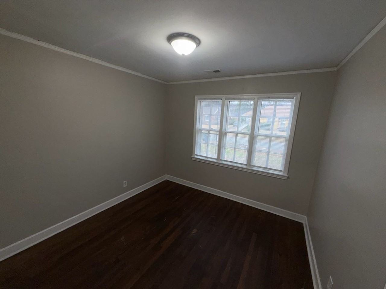 1017 Gordon St - Photo 6 of 22