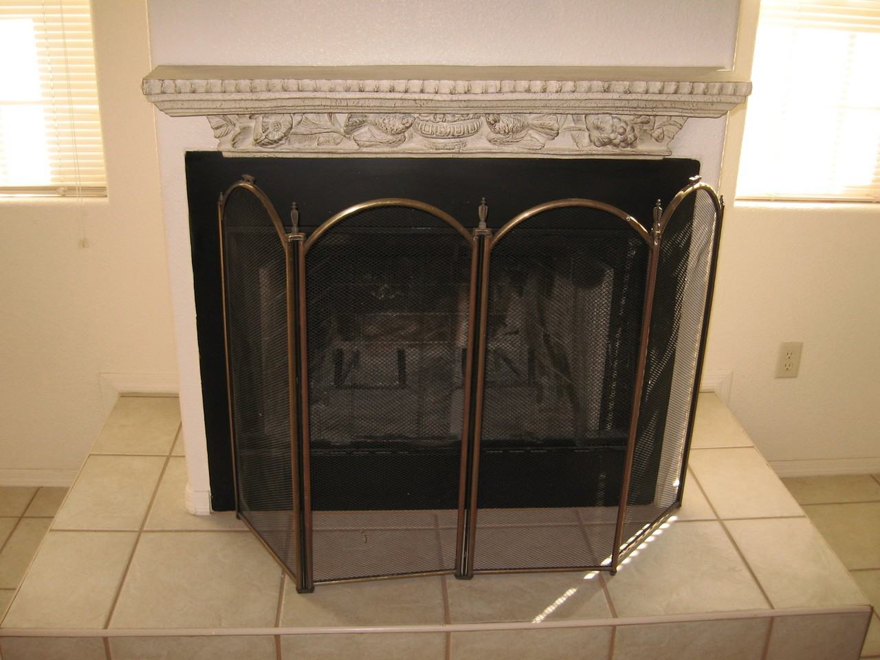 4824 E 40th St - Photo 6 of 17