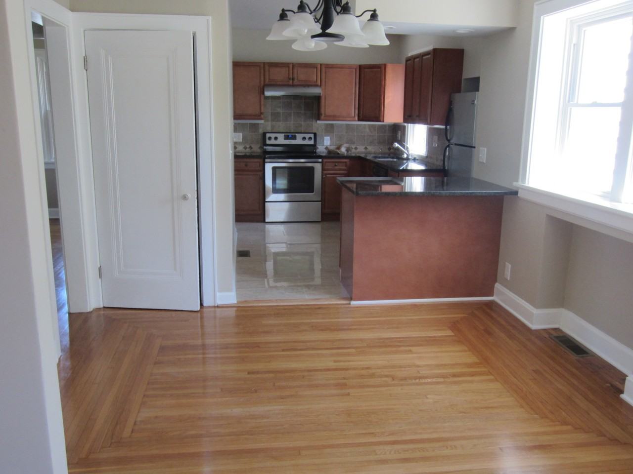 2858 Losantiville Ave - Photo 3 of 10