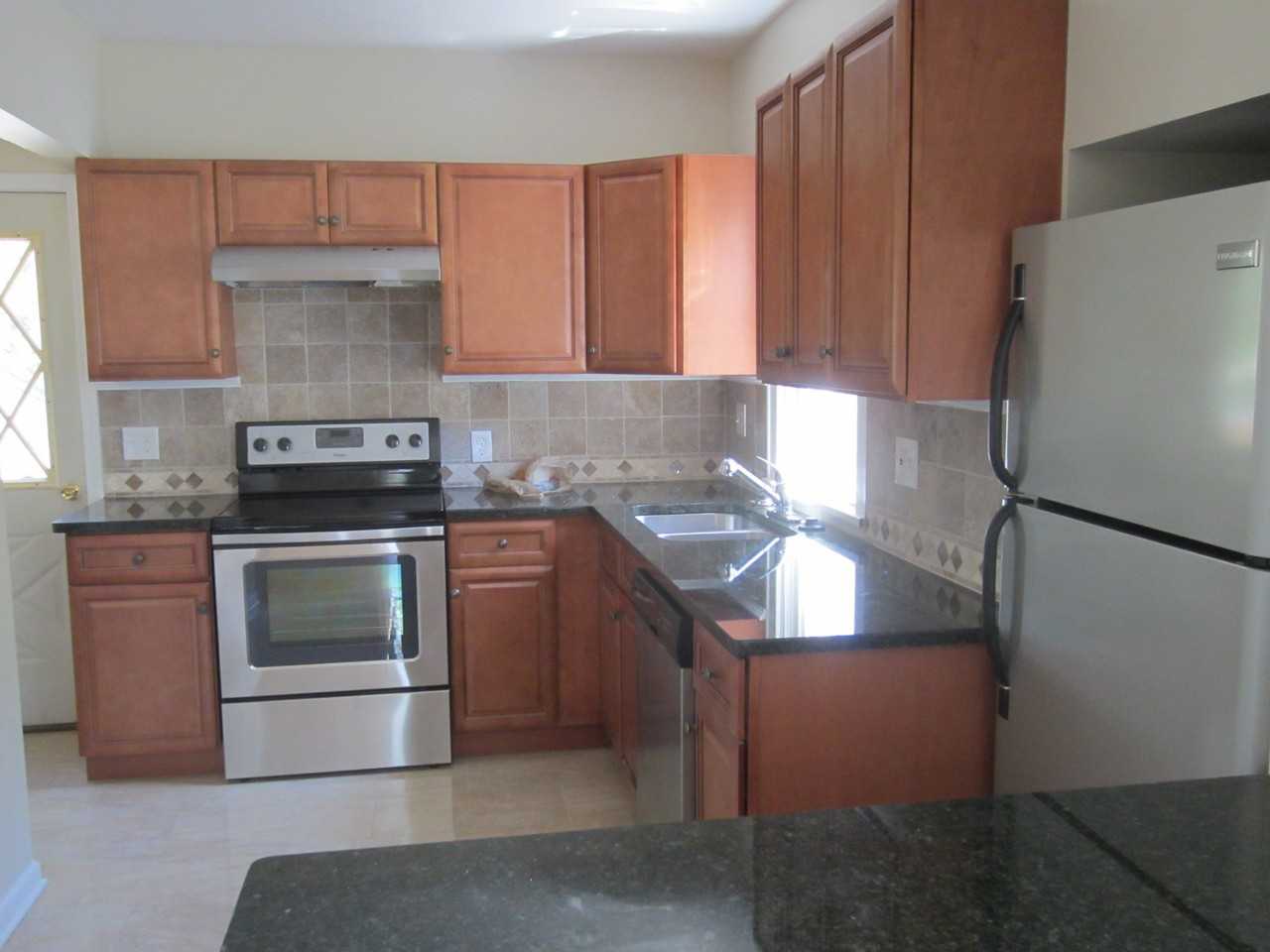 2858 Losantiville Ave - Photo 4 of 10