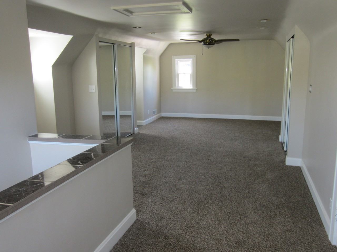 2858 Losantiville Ave - Photo 7 of 10